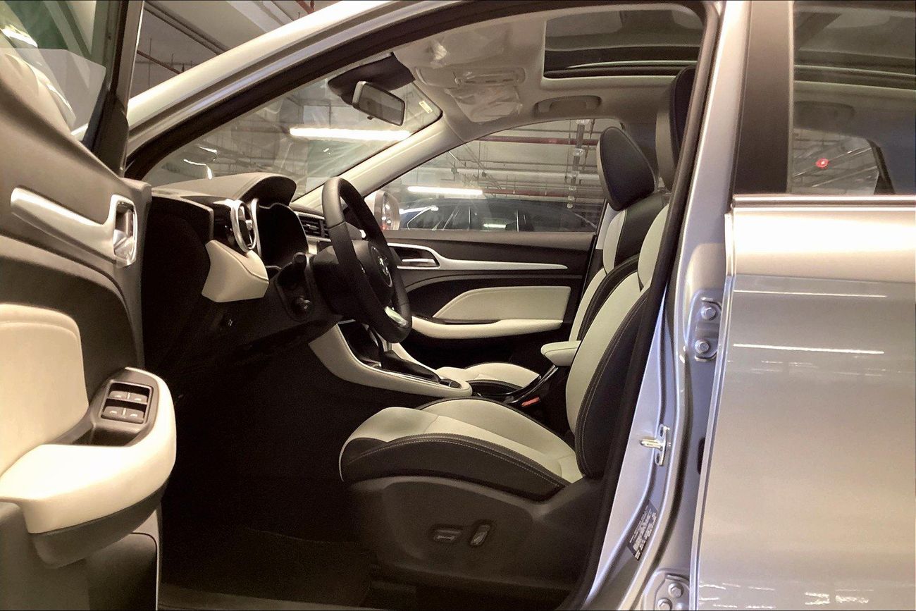 أم جي ZS Luxury | شامل الضمان | 0 ﺪﻔﻋﺓ ﺃﻮﻟﻯ