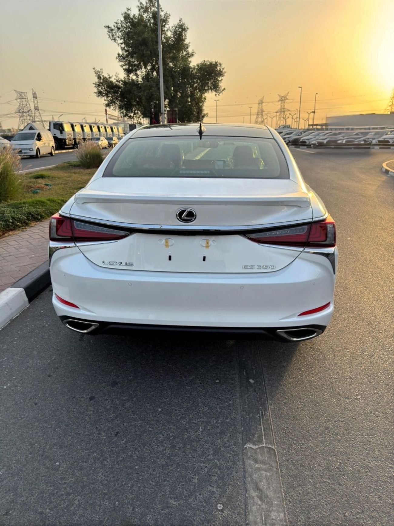 Lexus ES350 2024 Lexus ES350 3.5L