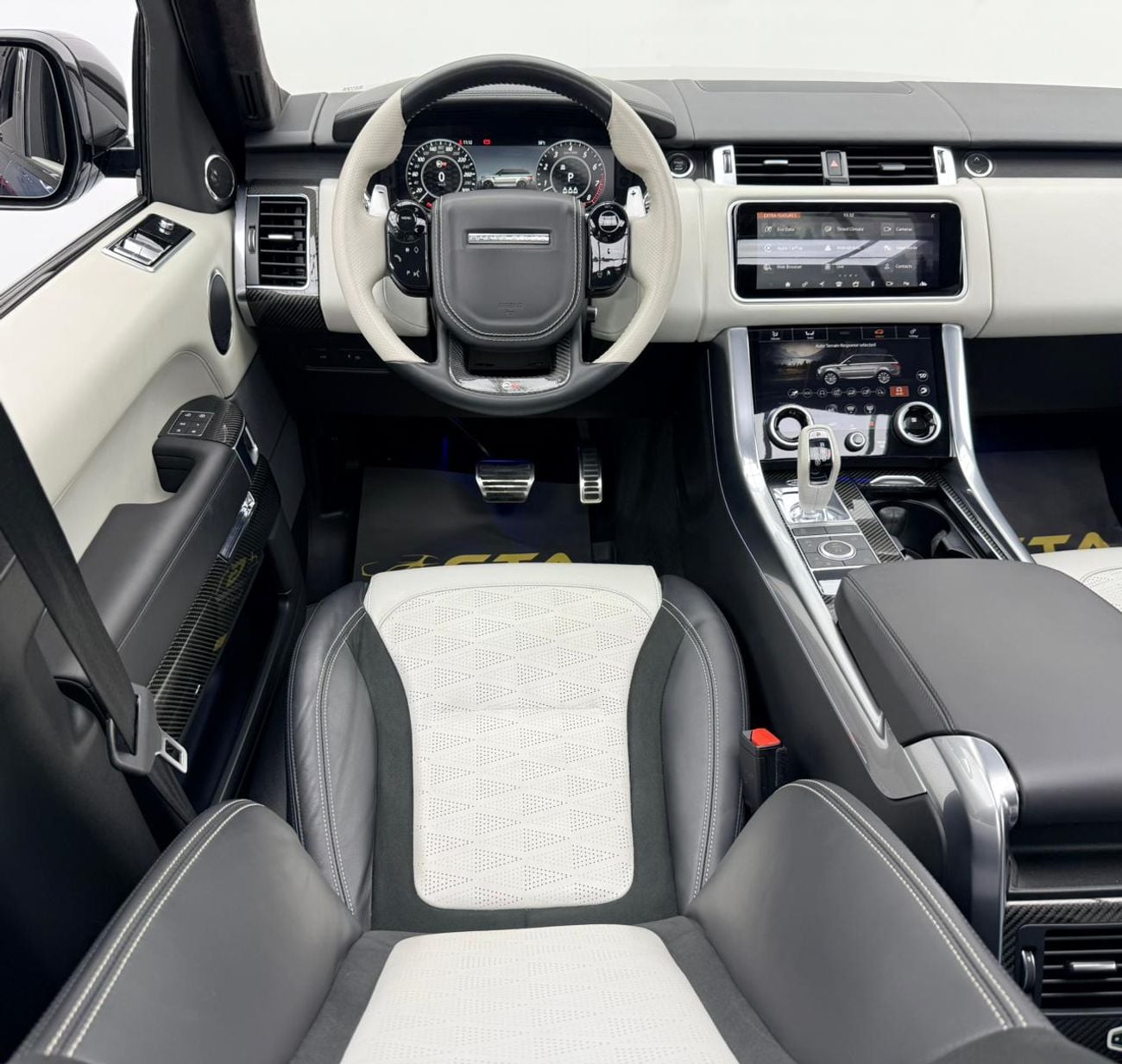 Land Rover Range Rover Sport 2022 Range Rover Sport SVR Carbon Edition, 2028 RR Warranty, Full RR Service History, Low Km, GCC