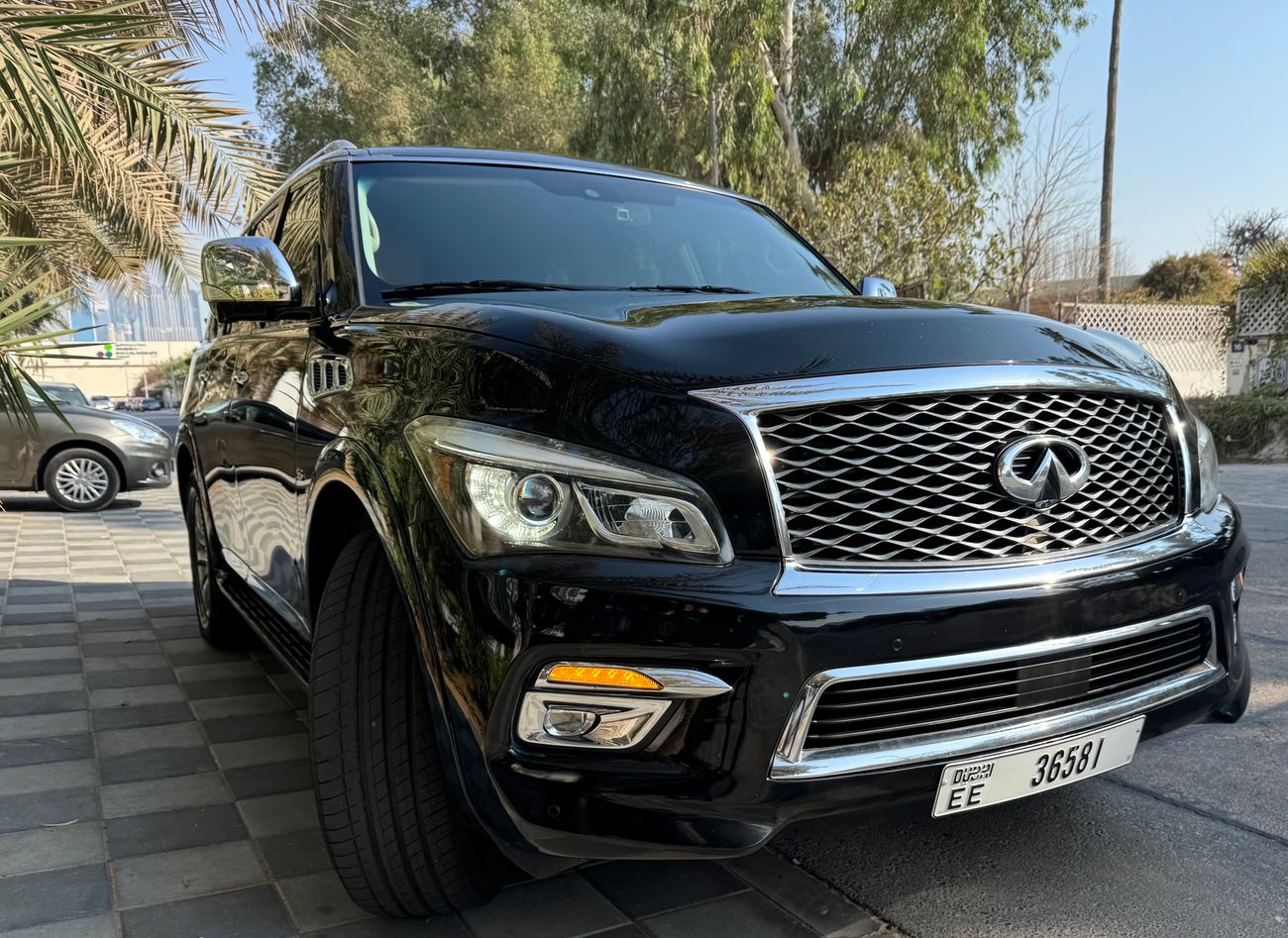 Infiniti QX80 EXCELLENT CONDITION, 4x4 , V8 5.6L