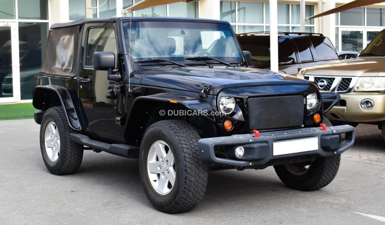 Used Jeep Wrangler Manual Transmission 2014 for sale in Dubai 577503