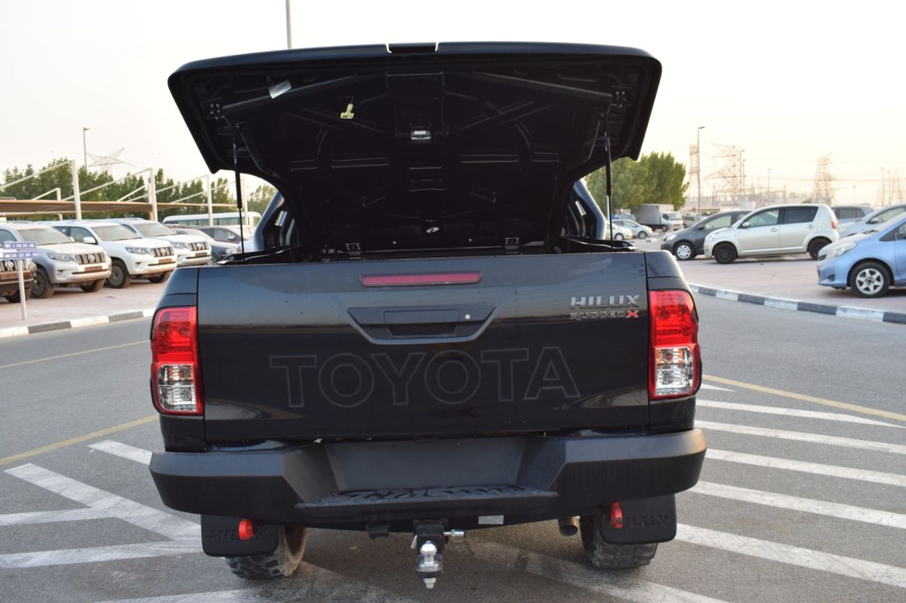 Toyota Hilux PICKUP  DIESEL  AUTOMATIC FULL GEAR OPTIONE (RUGGED)  2.8L 4X4 RIGHT HAND DRIVE
