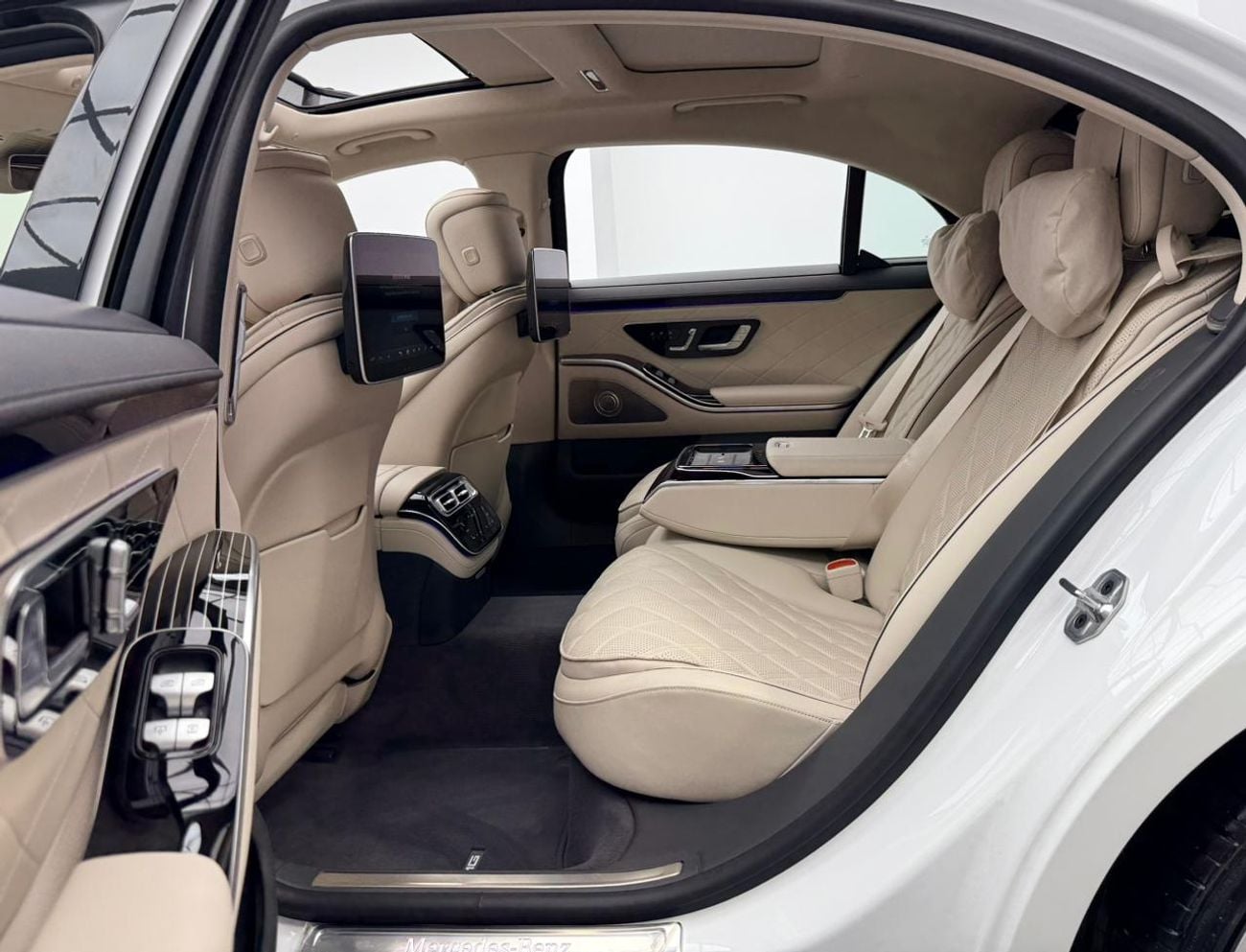 Mercedes Benz S500 2024 Mercedes-Benz S500 4MATIC, 5 Year Mercedes Warranty + Service Contract, GCC