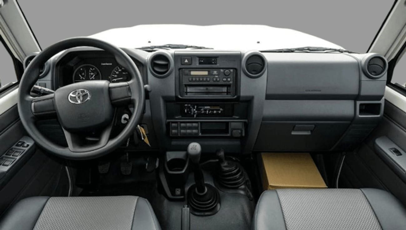 Toyota Land Cruiser Pick Up TLC79 DC ECTGEN007 - 2026 Toyota Double Cab Pick Up - 4.2L Diesel Manual - White