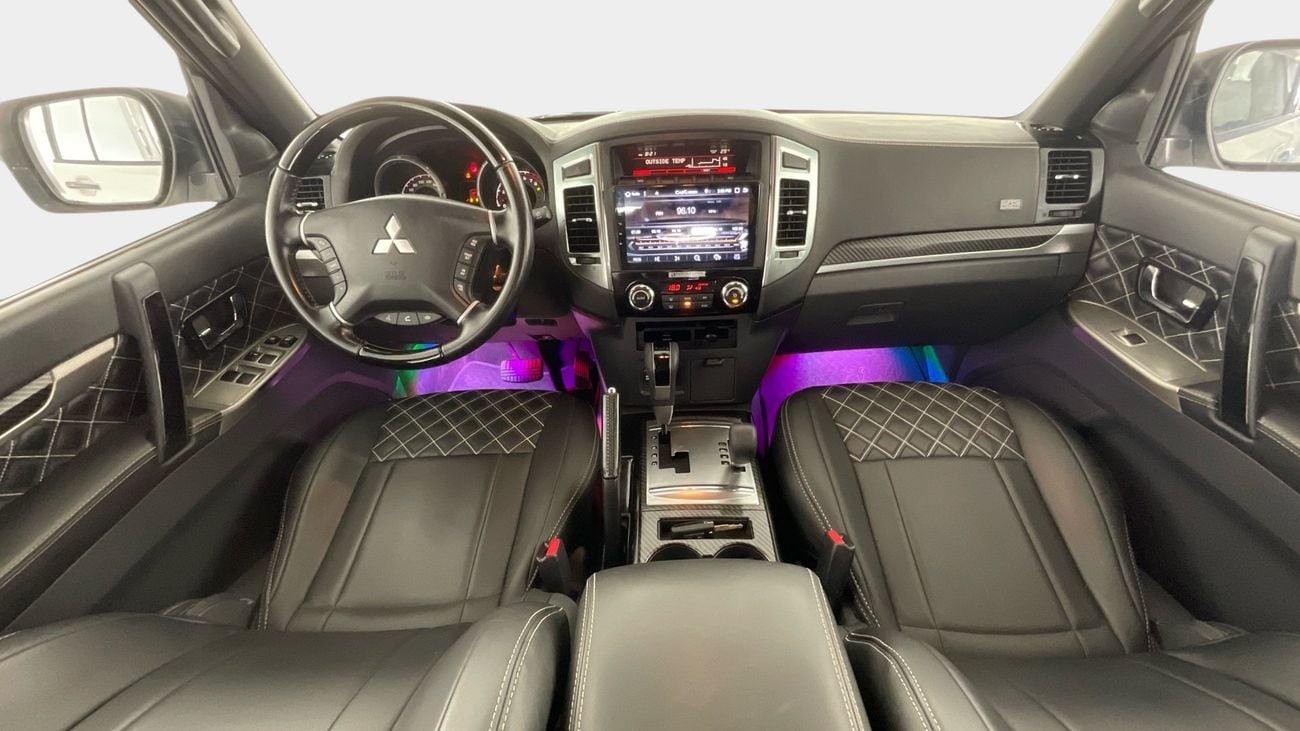 ميتسوبيشي باجيرو Signature Edition | upto AED 20,000 Ramadan Discount | شامل الضمان | 0 ﺪﻔﻋﺓ ﺃﻮﻟﻯ