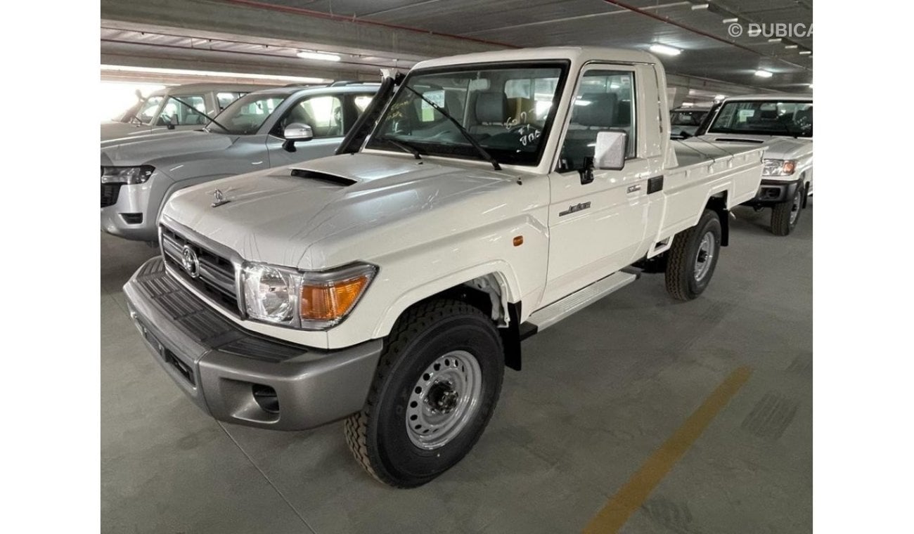 تويوتا لاند كروزر بيك آب Toyota LC79 SC 4.0 Petrol Pup with differential lock