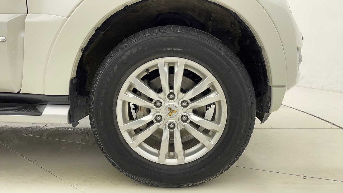 Mitsubishi Pajero GLS HIGHLINE 3.8 | Zero Down Payment | Home Test Drive