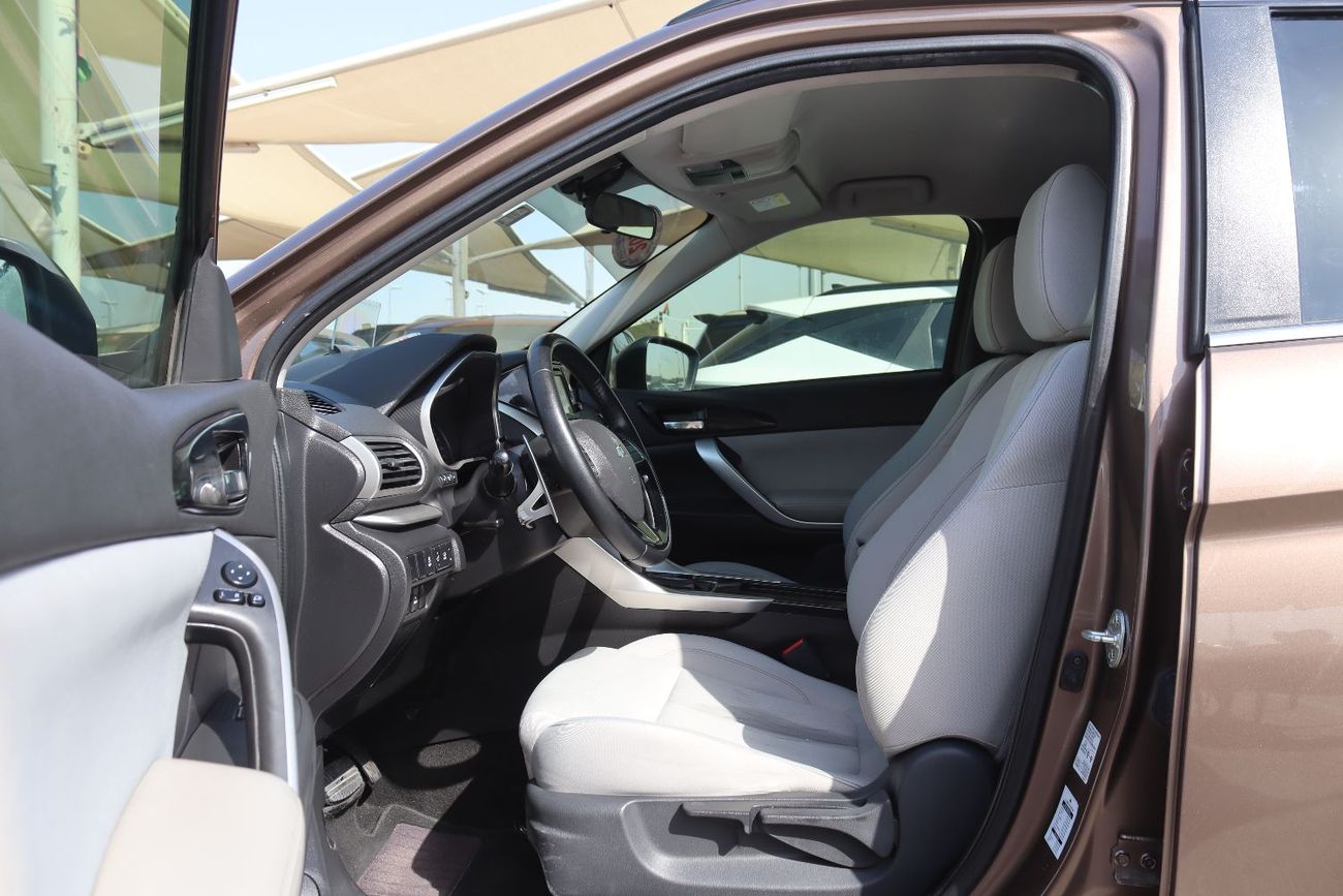 ميتسوبيشي إكلبس كروس ميتسوبيشى إكلبس كروس 2020 - خليجى - بدون حوادث - محرك.1.5L- بحاله ممتازه