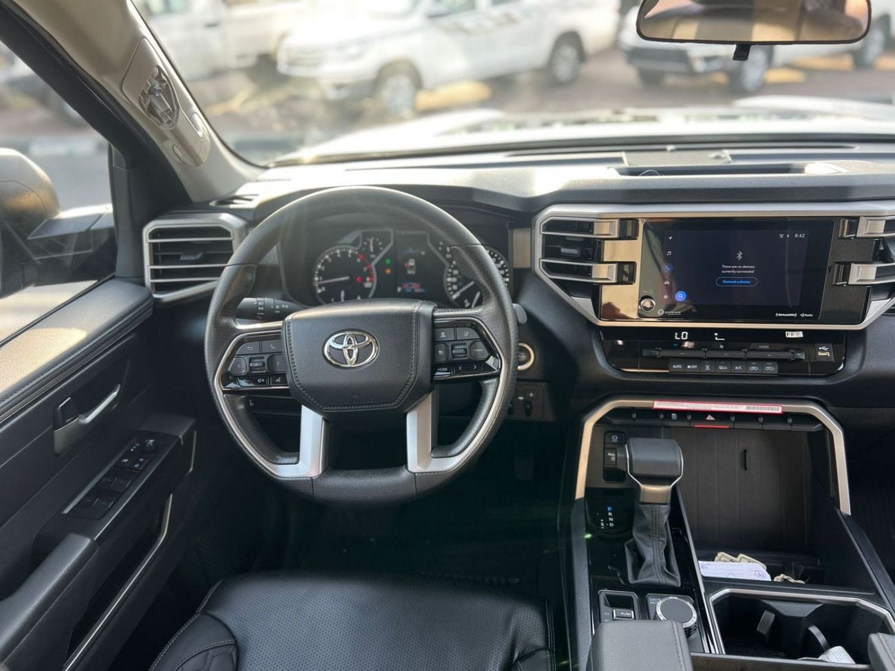 Toyota Tundra  2024 Toyota Tundra Crewmax 3.4L V6 AWD 4x4 Rear Camera Leather Seat Low Mileage