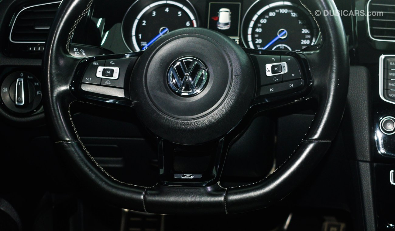 Volkswagen Golf R