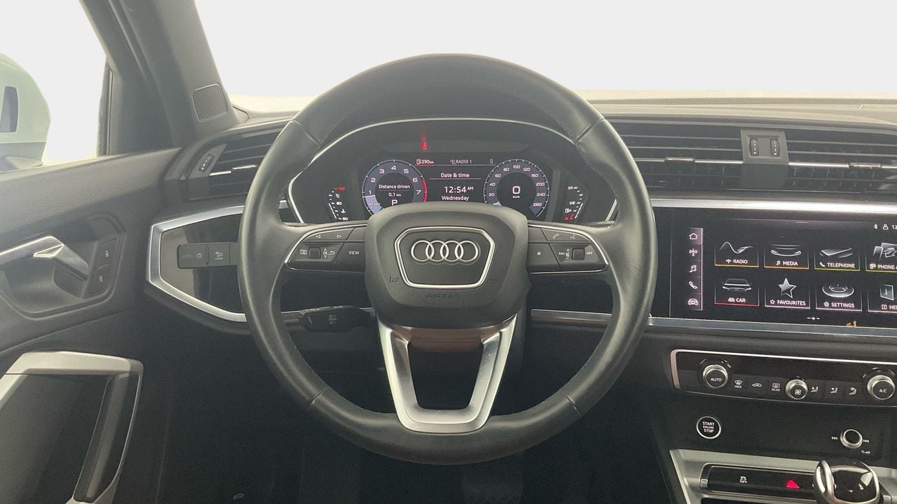 أودي Q3 35 TFSI Advanced | شامل الضمان | 0 ﺪﻔﻋﺓ ﺃﻮﻟﻯ