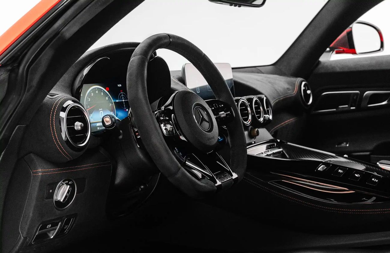 Mercedes-Benz AMG GT All-new 4.0L V8 biturbo engine