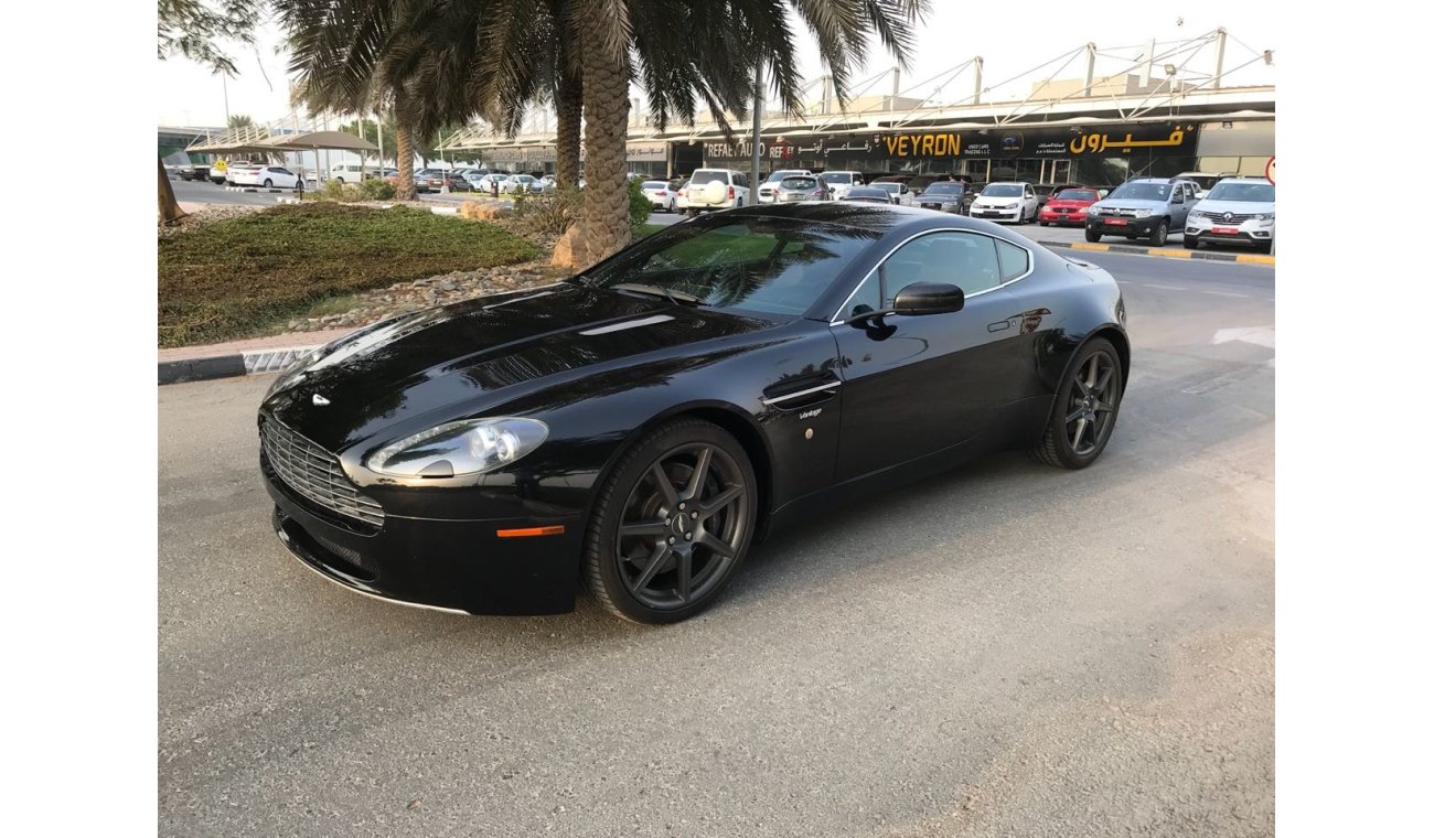 Aston Martin Vantage BASE 2DR COUPE - GCC SPECS - V8 - 4.3 L - 2008