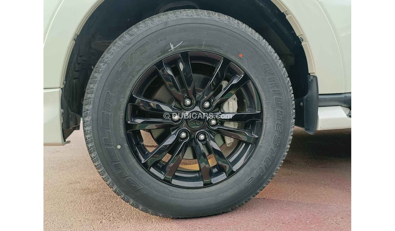 Mitsubishi Pajero GLS, 3.8L Petrol, Black Edition / Full Option / 2 Power Seats with Leather / 4WD (CODE 67931)