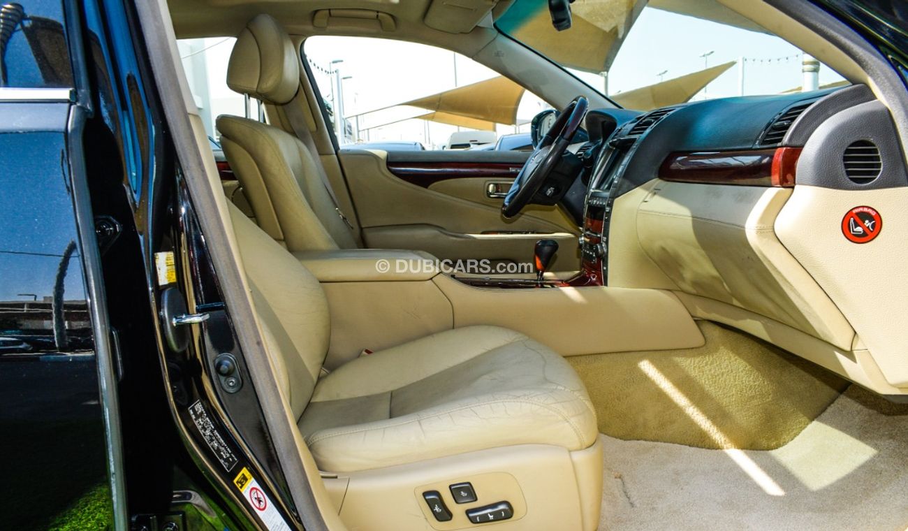 Lexus LS460 Gulf large number one radar aperture leather refrigerator suction doors alloy wheels screen sensors