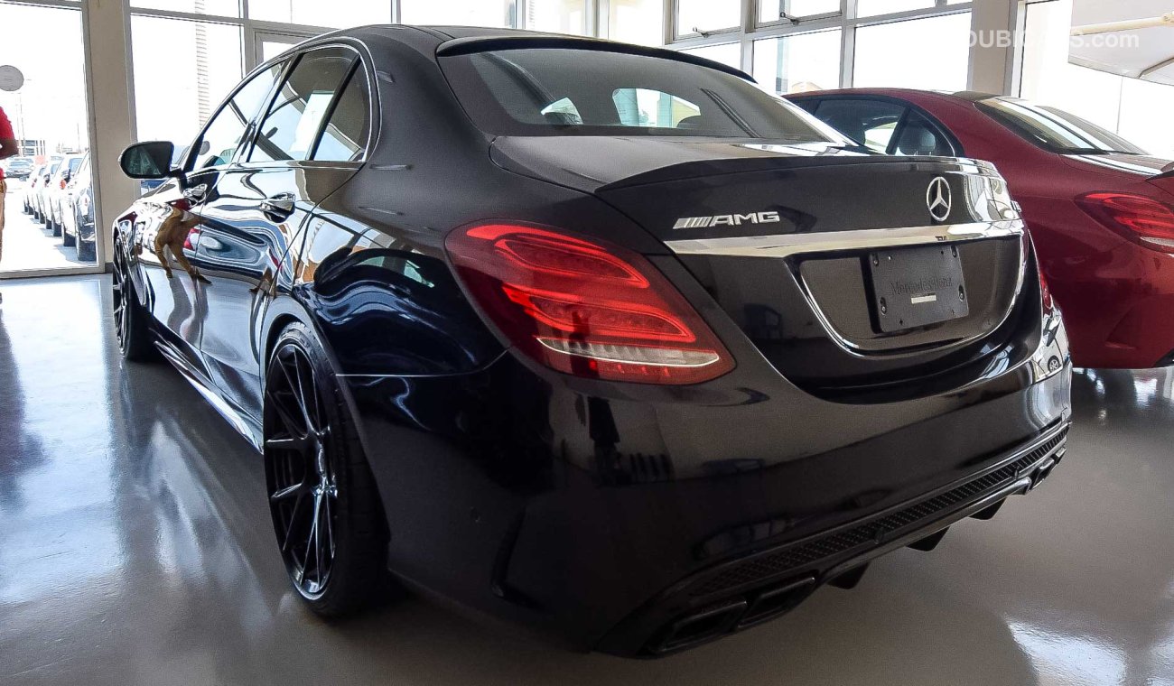 مرسيدس بنز C 63 AMG S