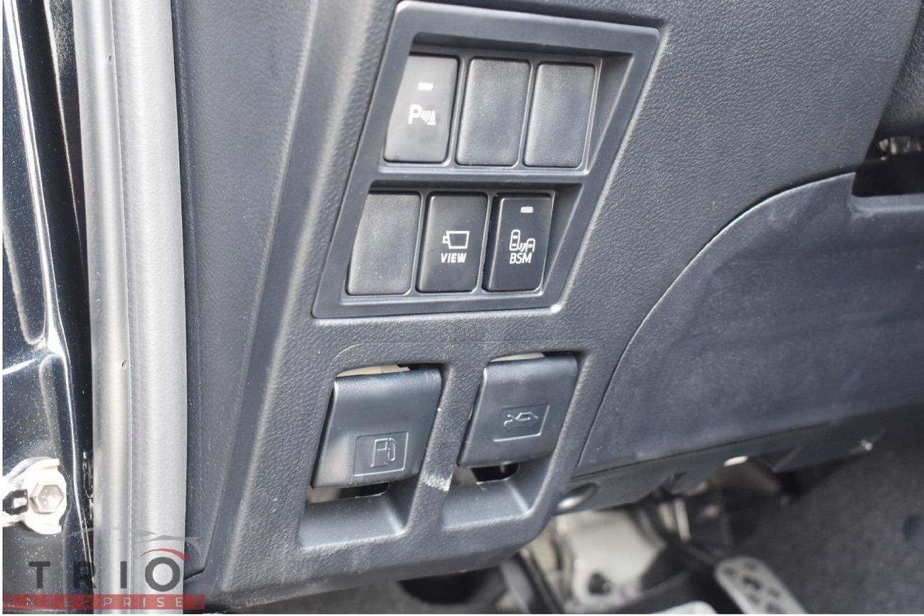 Toyota Hilux GR Sport 2.8L TOYOTA HILUX- 2.8L- GR- DIESEL- AUTOMATIC TRANSMISSION- FULL OPTION WITH WIRELESS CHAR