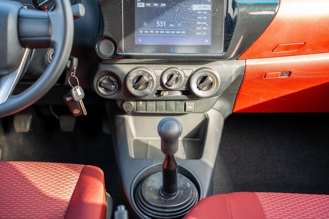 Toyota Hilux GL 2.4L DSL M/T 4X4 // 2026 // STD OPTION WITH POWER WINDOWS // SPECIAL OFFER // BY FORMULA AUTO //