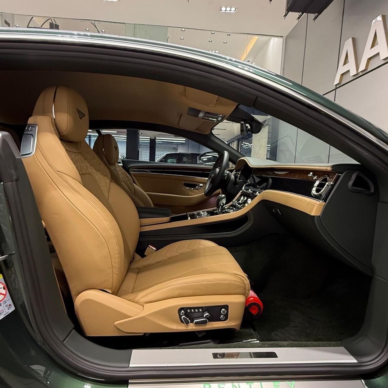 Bentley Continental GT STD W12 4.0T V8 | GCC Specs | Full Service History | Under Dealer Warranty