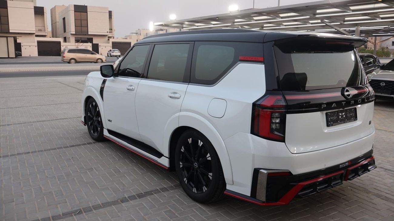 Nissan Patrol NISMO Warranty from Al Masood for 5 years with open mileage . original Paint . Super Clean Premium Edition