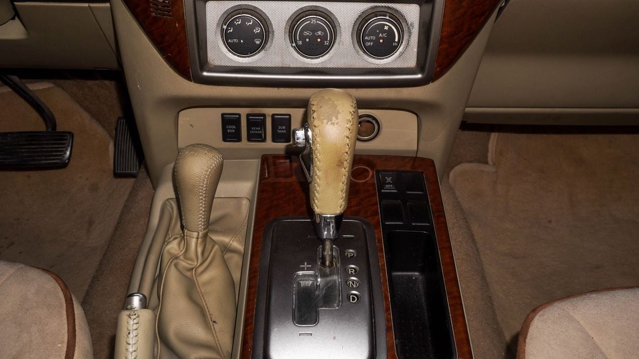 Nissan Patrol Super Safari