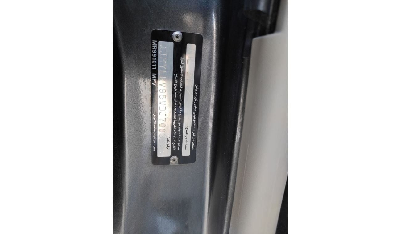 Mitsubishi Pajero GLS 3.5L (186 HP) (7 Seater) Mitsubishi pajero 2013  full automatic