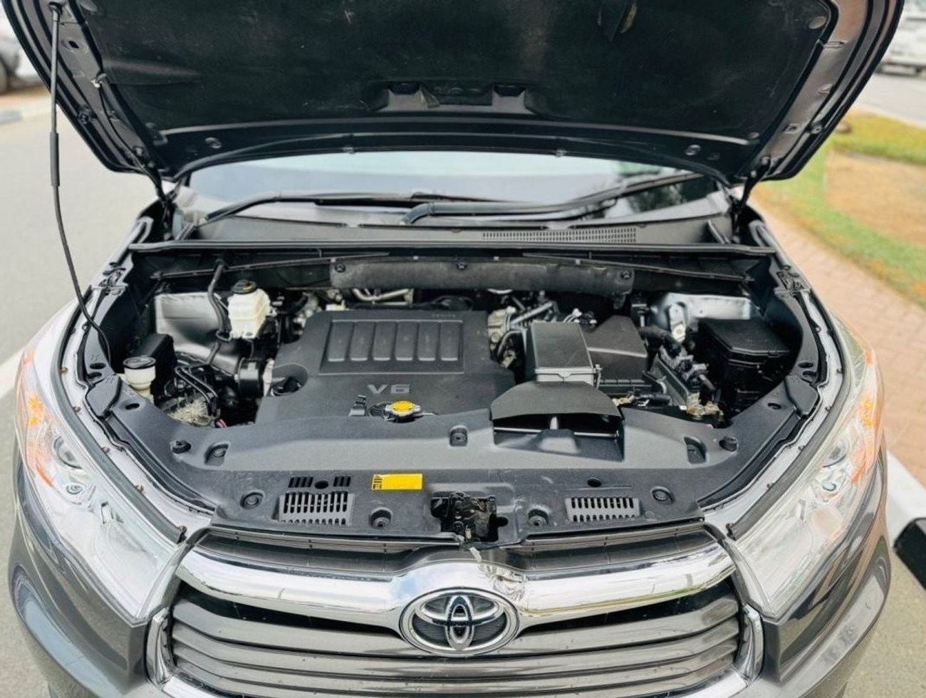 تويوتا كلوجير Toyota Kluger RHD