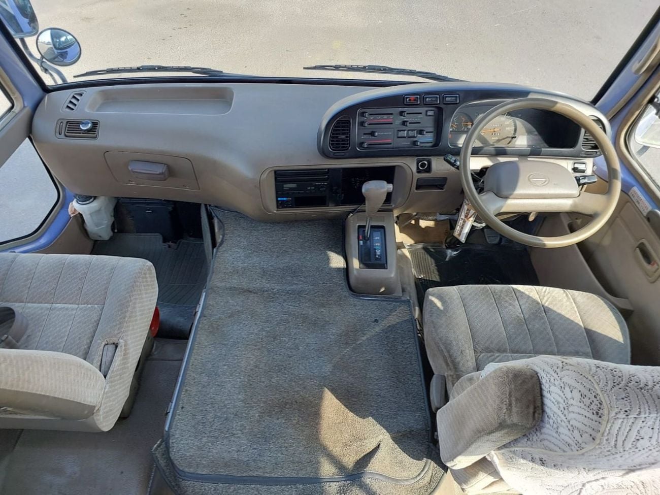 تويوتا كوستر (RAMADAN OFFER) TOYOTA COASTER BUS RHD 1997 MODEL 4.2 L DIESEL AUTOMATIC(PM09832)