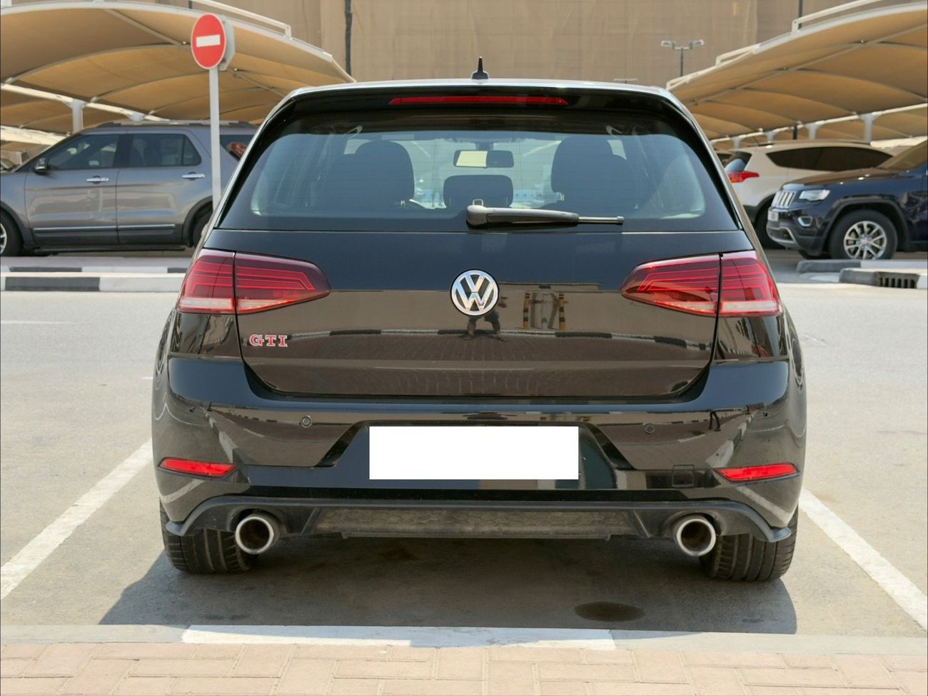 Volkswagen Golf GTI Sport 2.0T