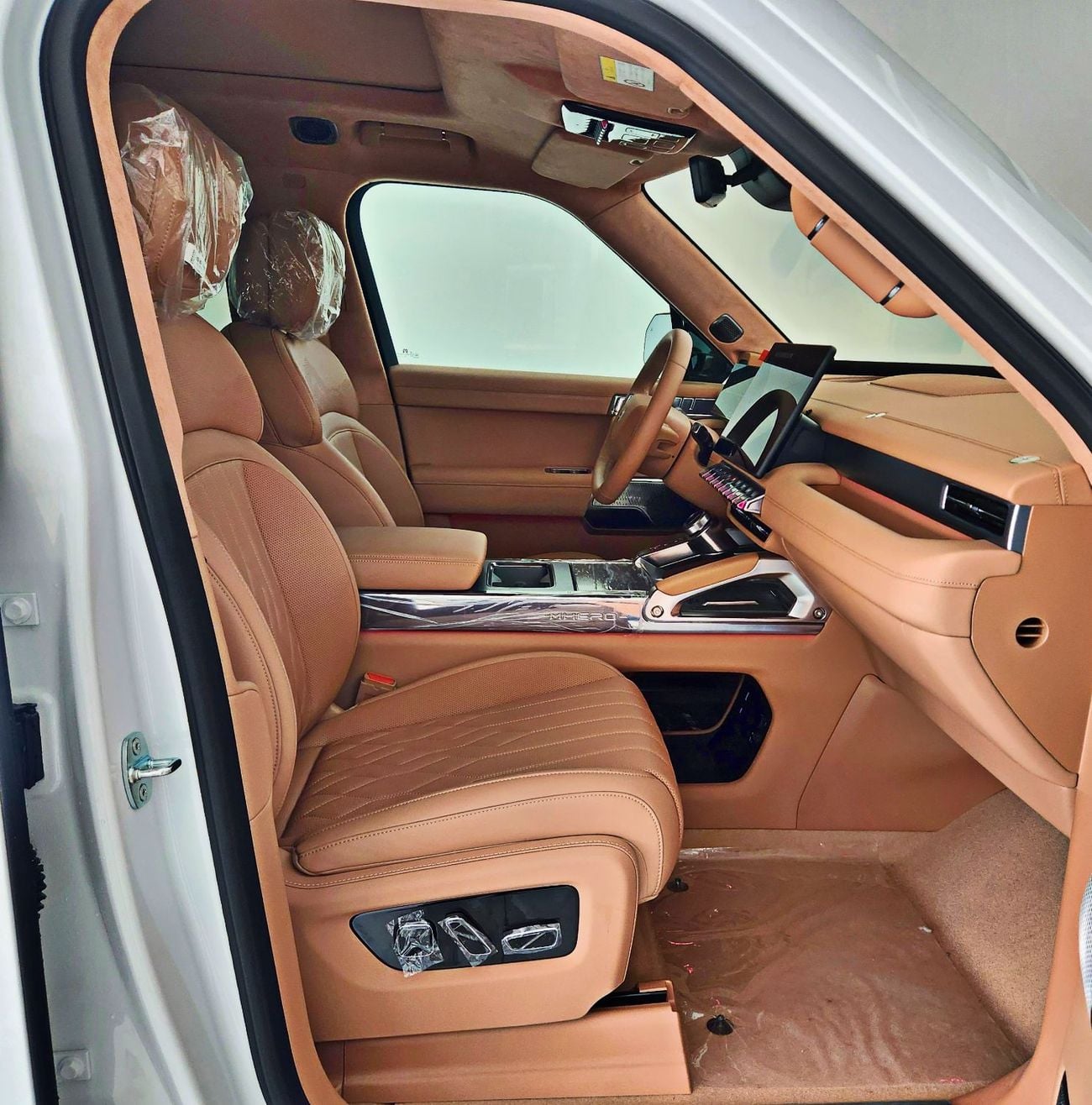 دونج فينج إم هيرو إم 817 912 hp, 1000+km total range