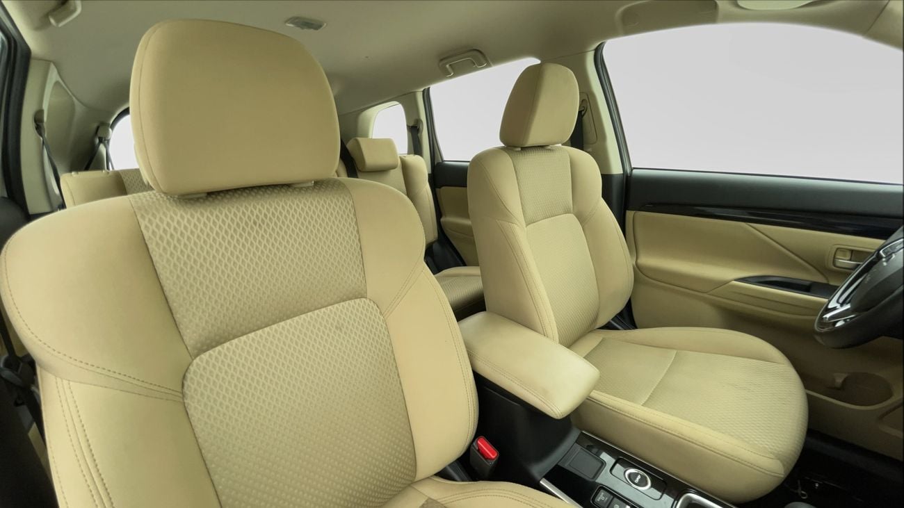 Mitsubishi Outlander GLX MID 2.4 | Zero Down Payment | Home Test Drive