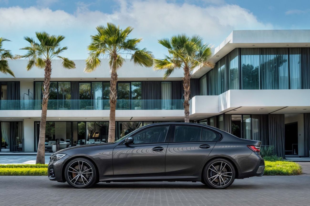 بي أم دبليو 330i 330i M-Kit | 2,350  P.M  | 0% Downpayment | Immaculate Condition!