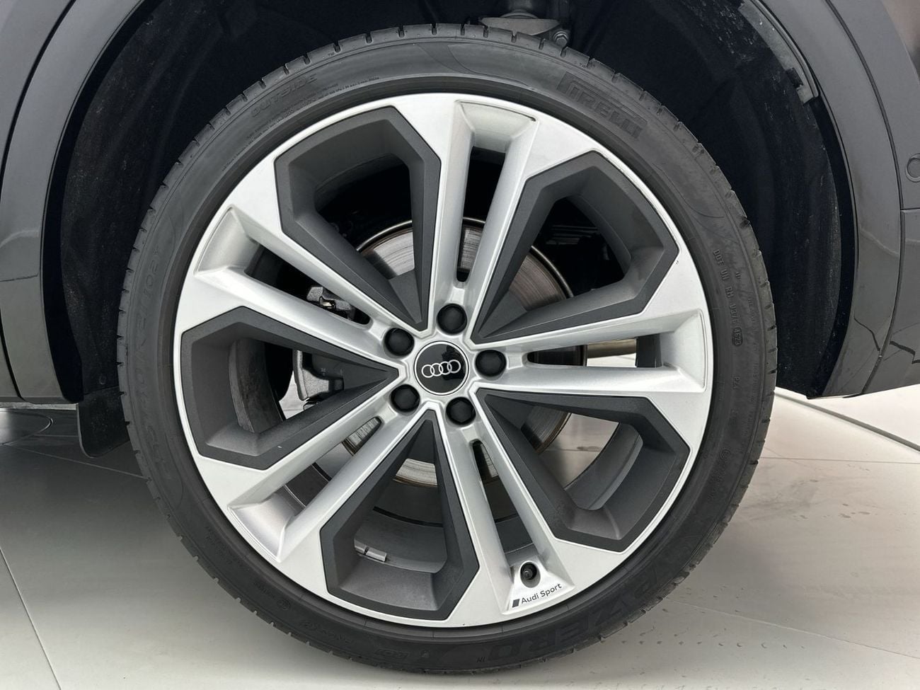 Audi Q5 45 TFSI S-LINE quattro 249hp (Ref# 78371)