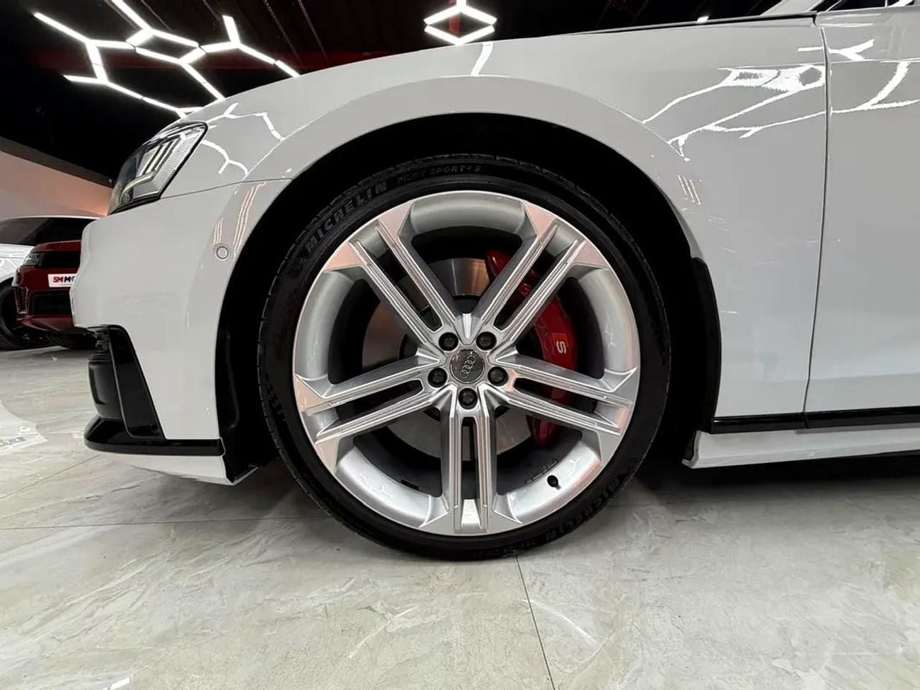 Audi S8 TFSI quattro 4.0L