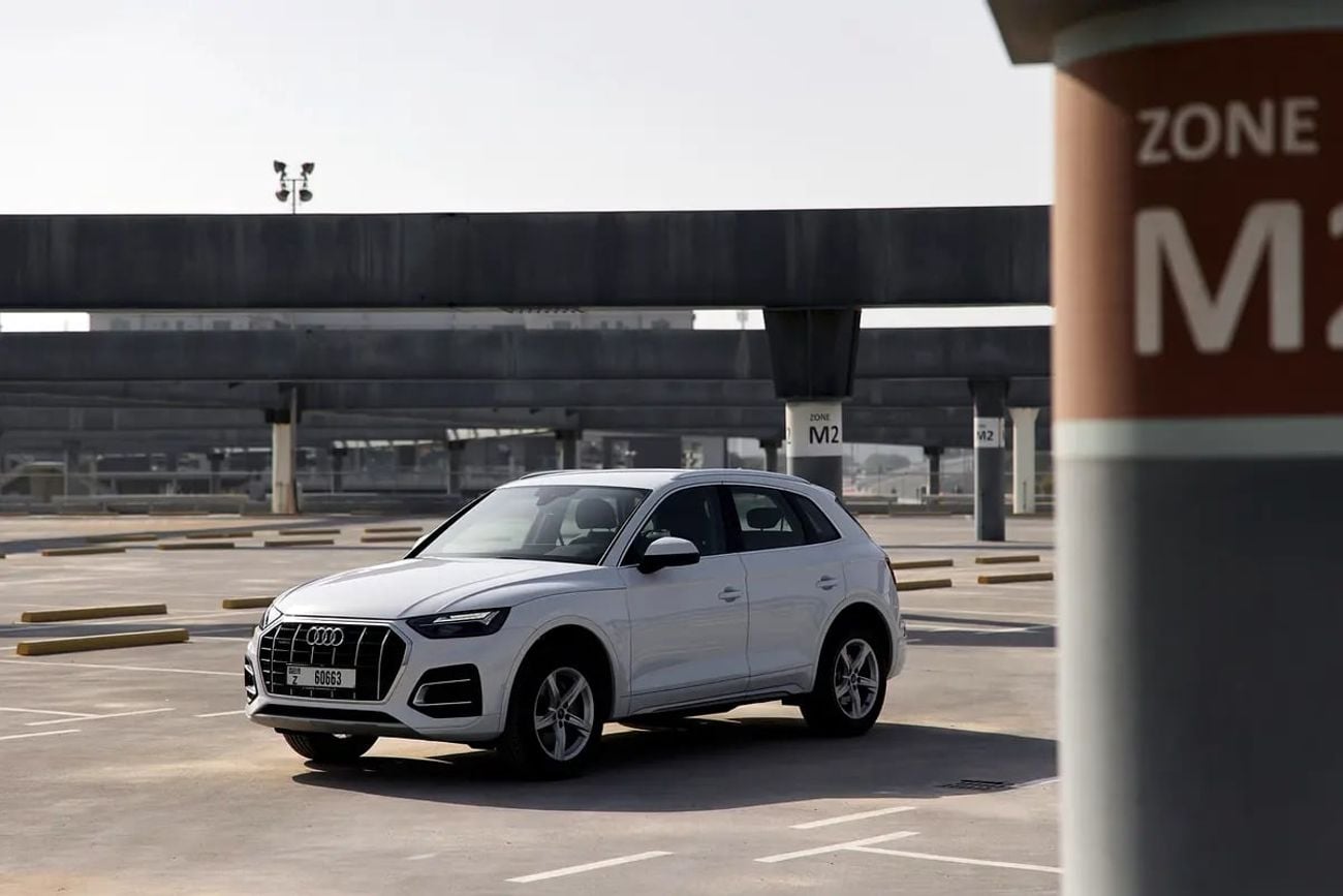 أودي Q5 45 TFSI Quattro Design 2.0L