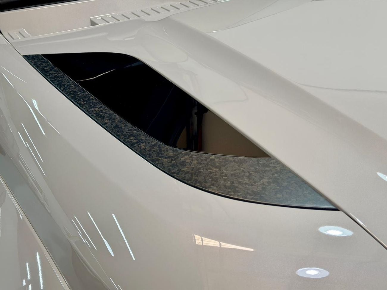 Land Rover Defender 110 635 OCTA  V8 2026