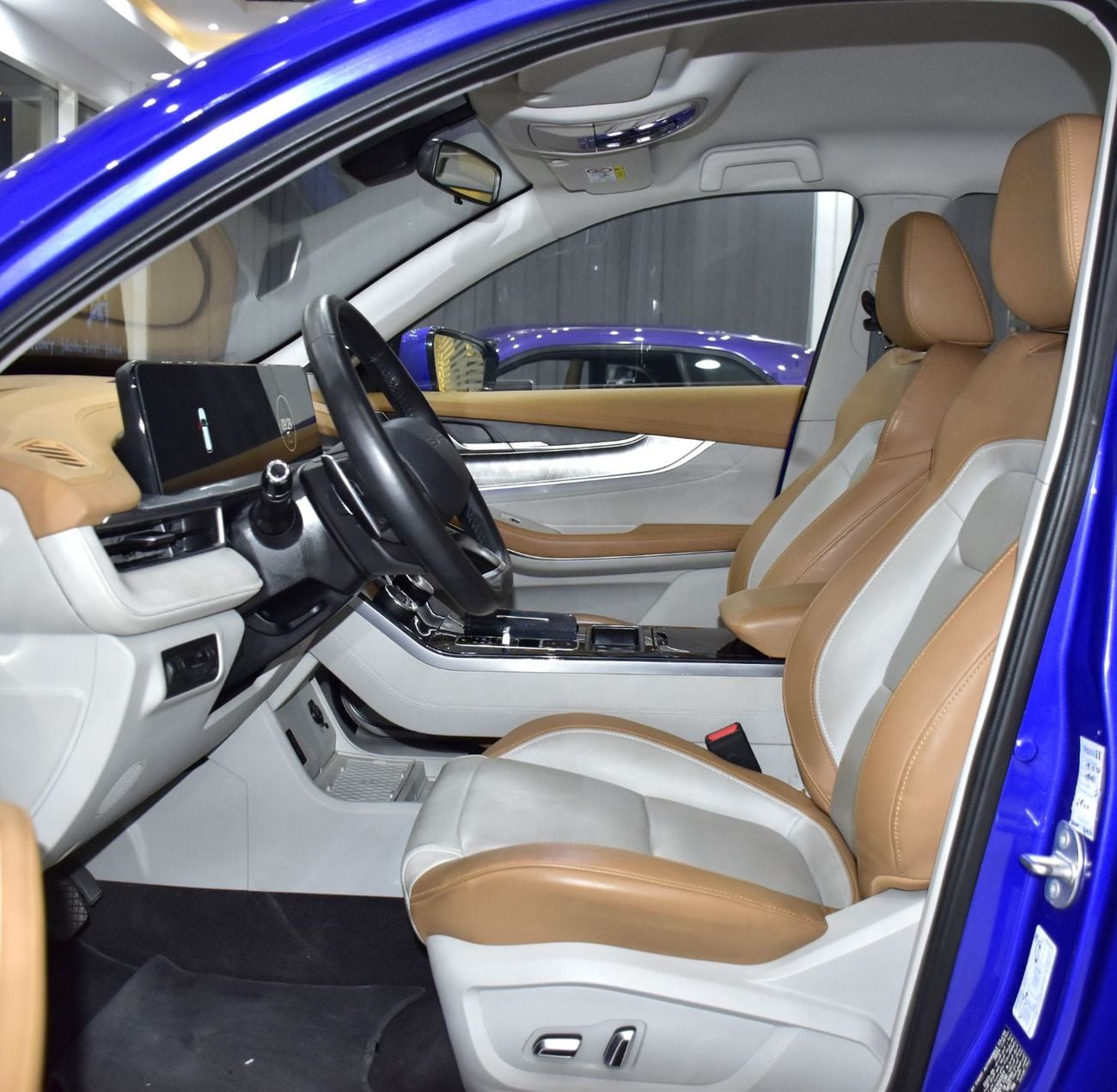 Exeed LX EXCELLENT DEAL for our Exeed LX 230T ( 2024 Model ) in Blue Color GCC Specs
