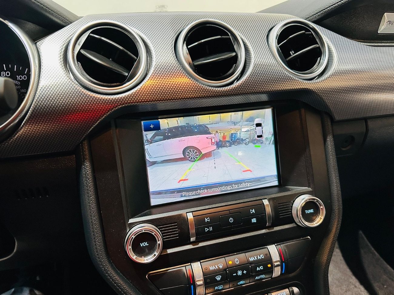 Ford Mustang GT Premium 5.0L V8