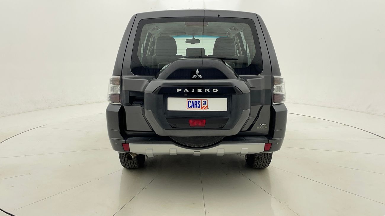 Mitsubishi Pajero GLS BASE 3.5 | Zero Down Payment | Home Test Drive