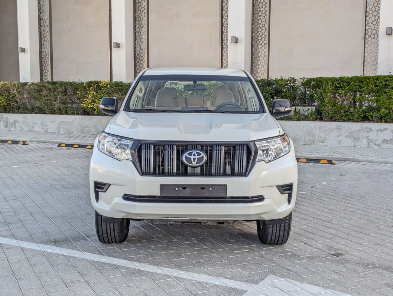 تويوتا برادو TXL1 Toyota Prado 2023 LHD white colour Gcc specs