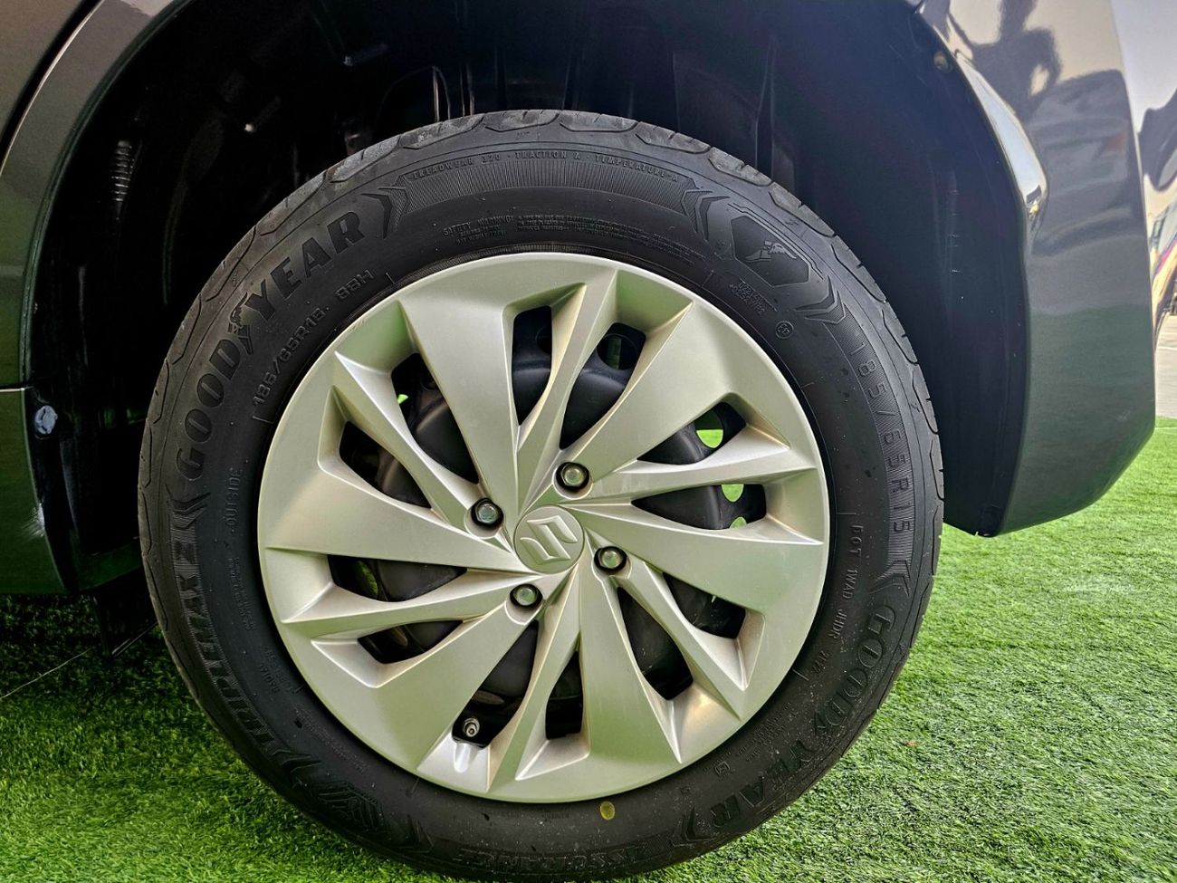 سوزوكي بالينو GL BALENO / GCC V4 /  ORIGINAL PAINT  / 2 KEYS / LOW MILEAGE