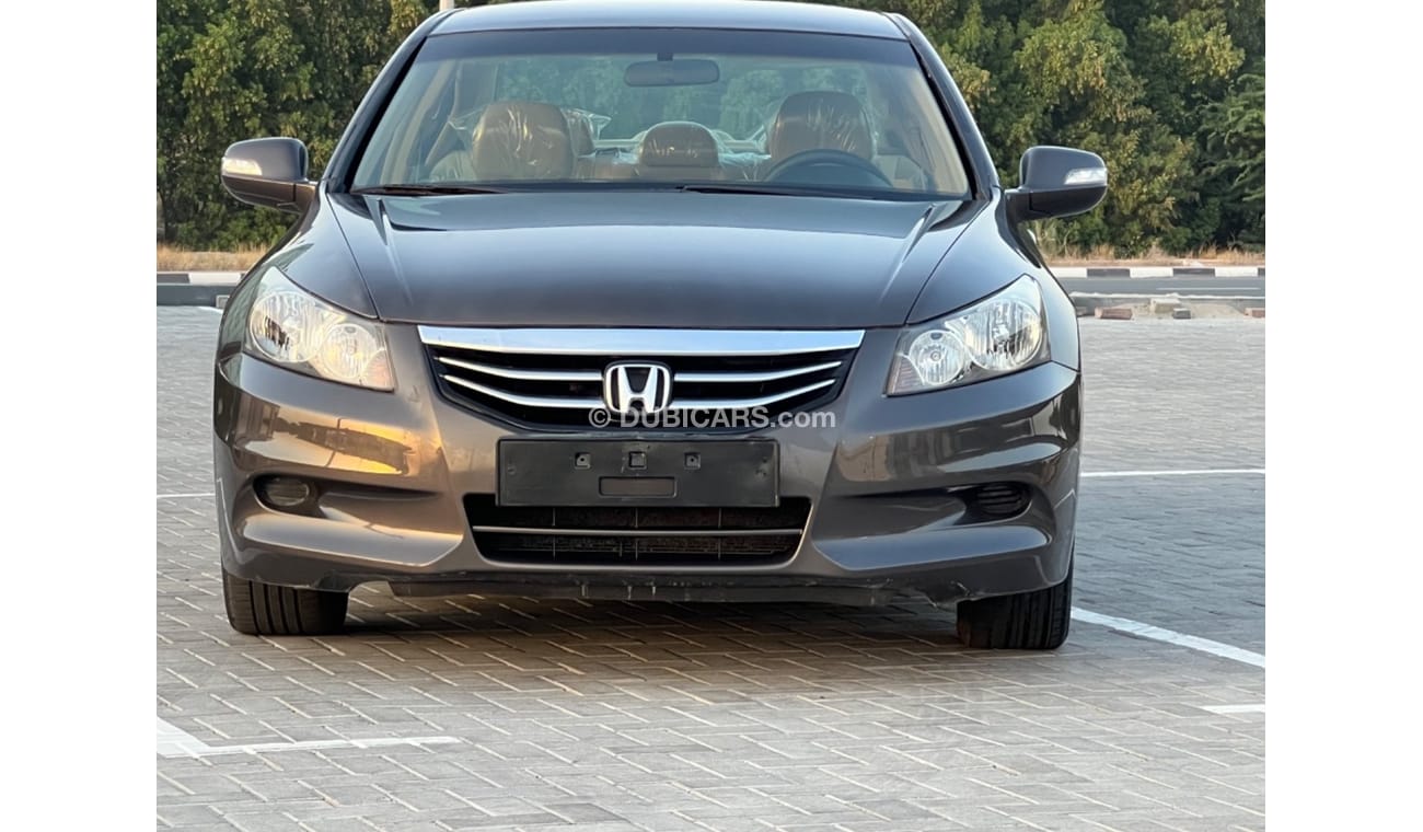 هوندا أكورد Honda Accord, 2011 GCC model, No. 2, cruise control, 172,000 km wheels, the car is in very excellent