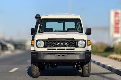 Toyota Land Cruiser 70 LC78 4.5L V8 Diesel M/T