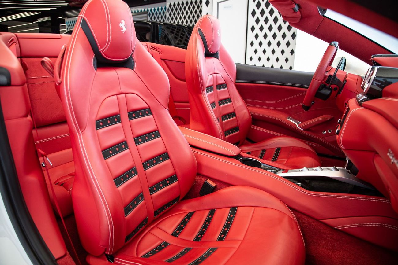 فيراري كاليفورنيا T Std 3.9L (553 HP)