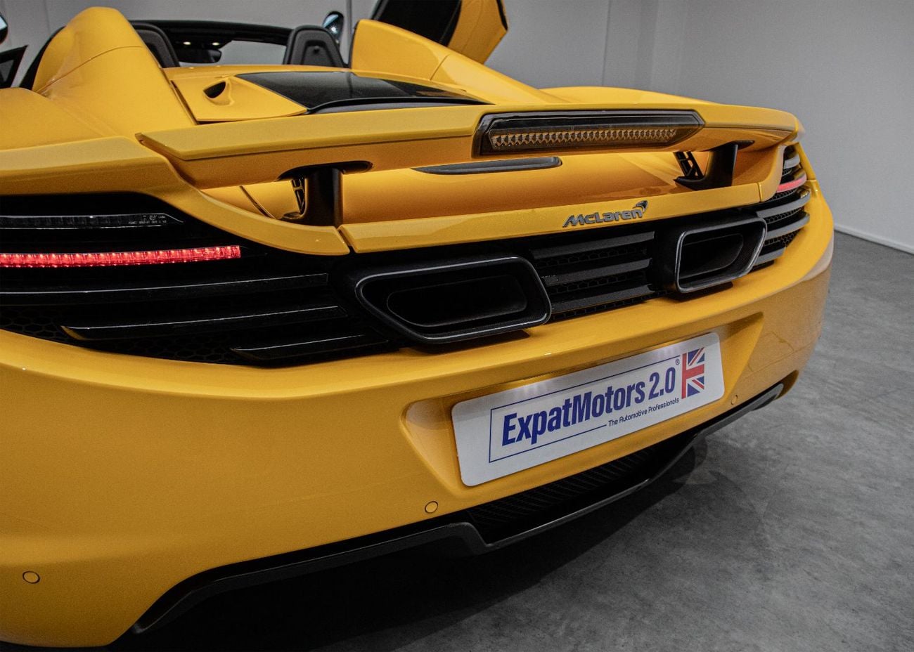 مكلارين MP4-12C