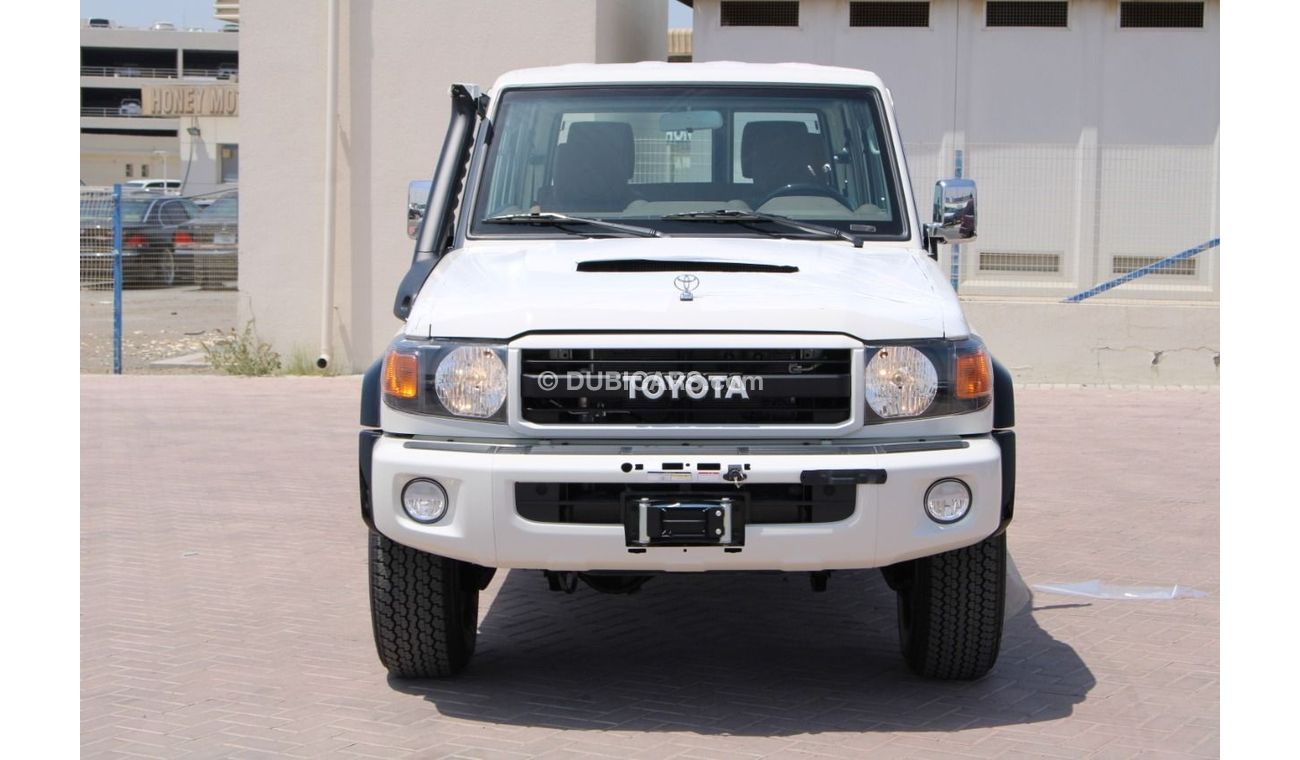 Toyota Land Cruiser 70 LHD - TOYOTA LAND CRUISER  76 4.5L V8 DIESEL 4WD LX MT - FO - W/ WINCH DIFF