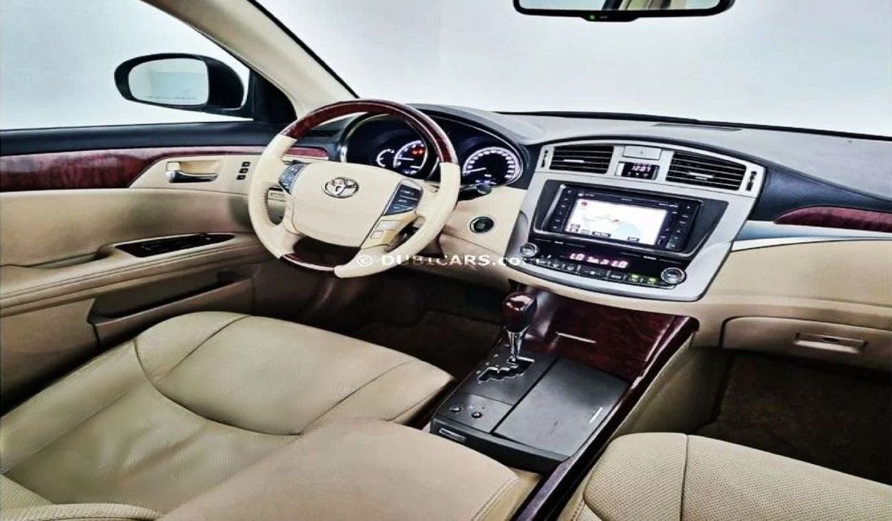 تويوتا افالون - V6 - EXCELLENT CONDITION - 49000KM DRIVEN - VAT INCLUSIVE