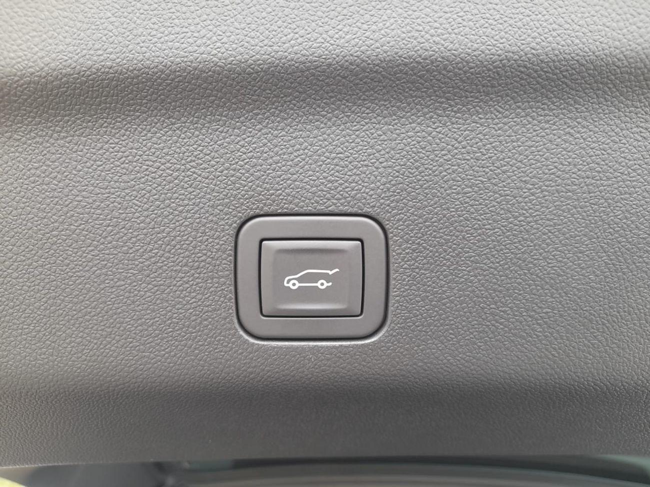 GMC Yukon 6.2 V8 Denali (AWD) Right-Hand drive.2 V8 Denali (AWD)