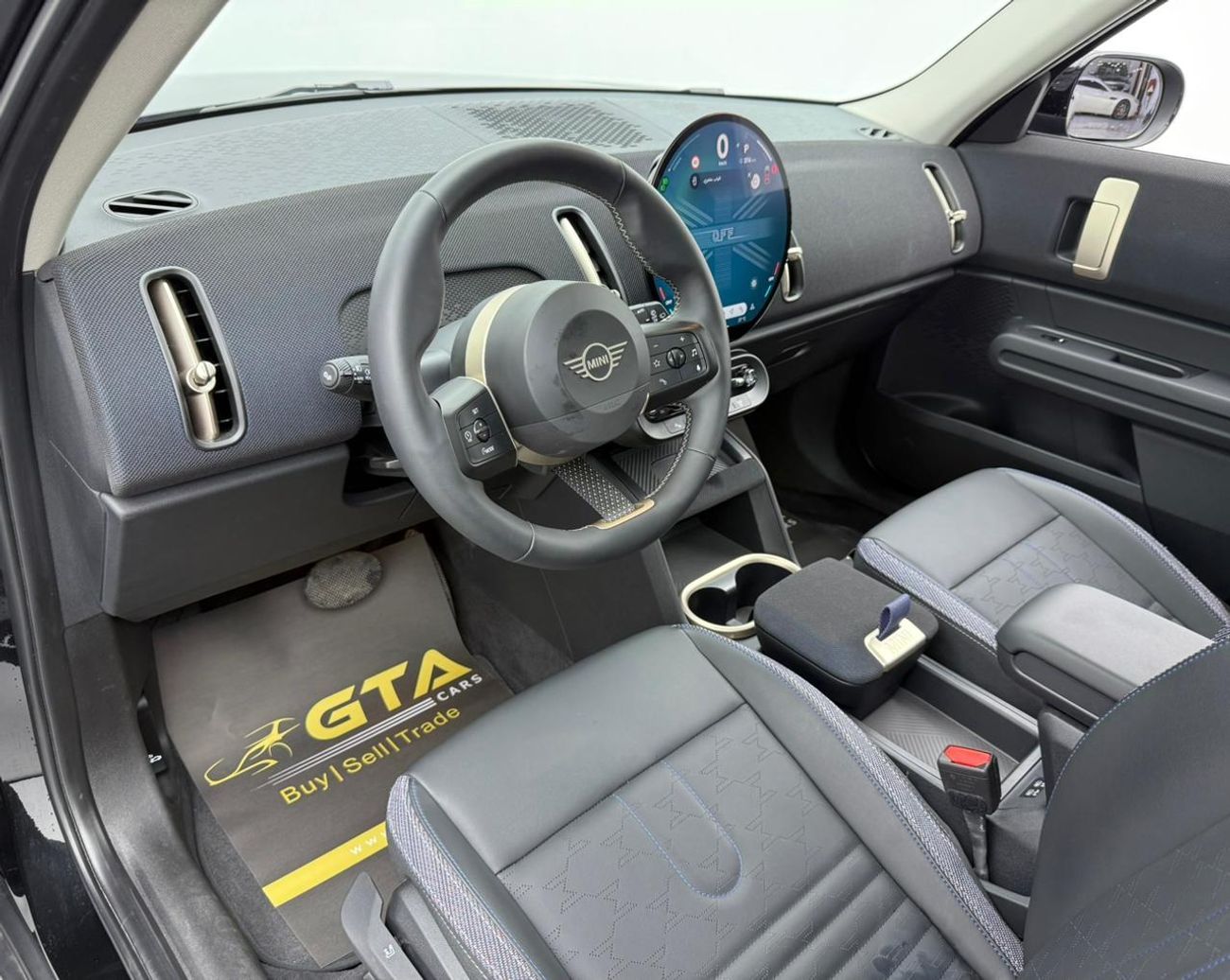 ميني كنتريمان 2025 MINI Cooper Countryman, 2027 MINI Warranty + Service Pack, Full MINI Service History, GCC