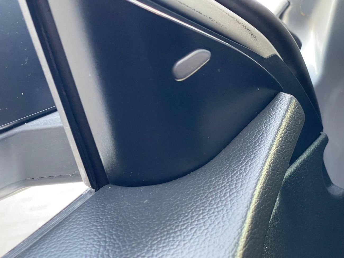 Nissan Rogue SV / V4 2.5L / RADAR / ROAD ASSIST / BIG SCREEN / 4X4 / RIMS / IN PERFECT CONDITION